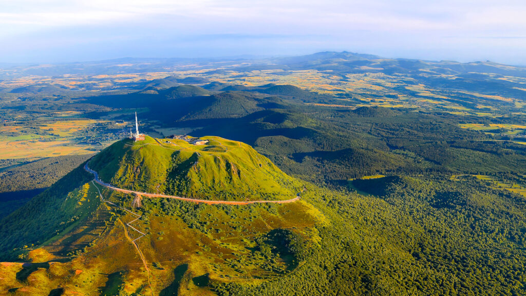 photo aérienne du puy-de-dôme